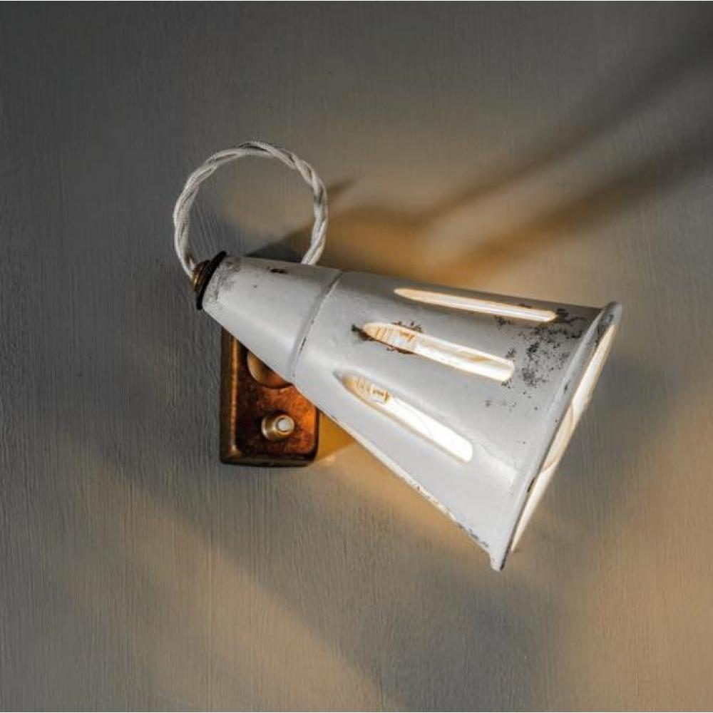 feher vintage rusztikus keramia lampaburas spotlampa vilagitas mediterran haloszoba nappali galeria etterem lampa hangulat vilagitas mediterran rusztikus stilus lameridiana lakberendezes.jpg